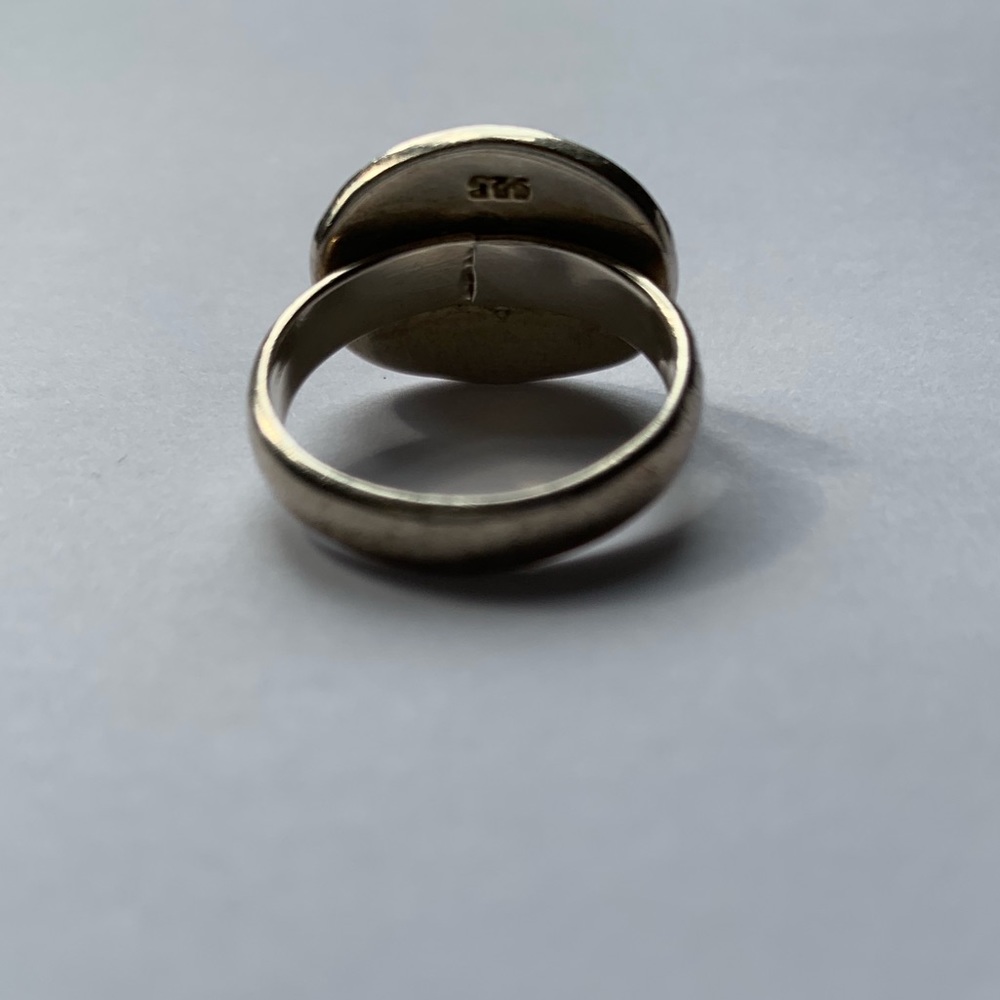Oval Sterling Silver Ring - Picture 5 of 5